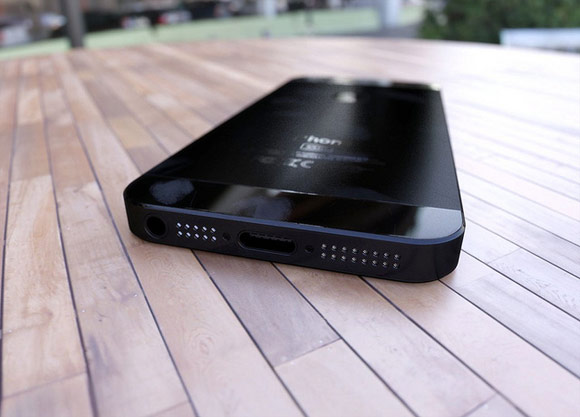 iPhone 5 leaked photo 4