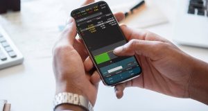 The Rise Of Mobile Trading In The Digital Age